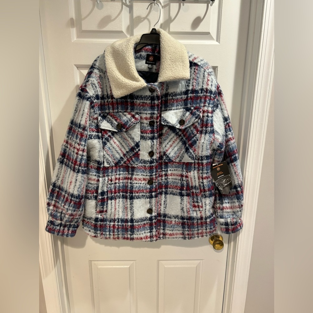 NWT Mountain and Isles winter coat sz L  $110